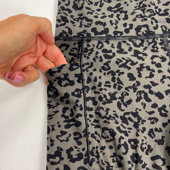 Athleta Stash Pocket 7/8 Tight II Leopard Print Leggings Gray Black Size S - Picture 2 of 10